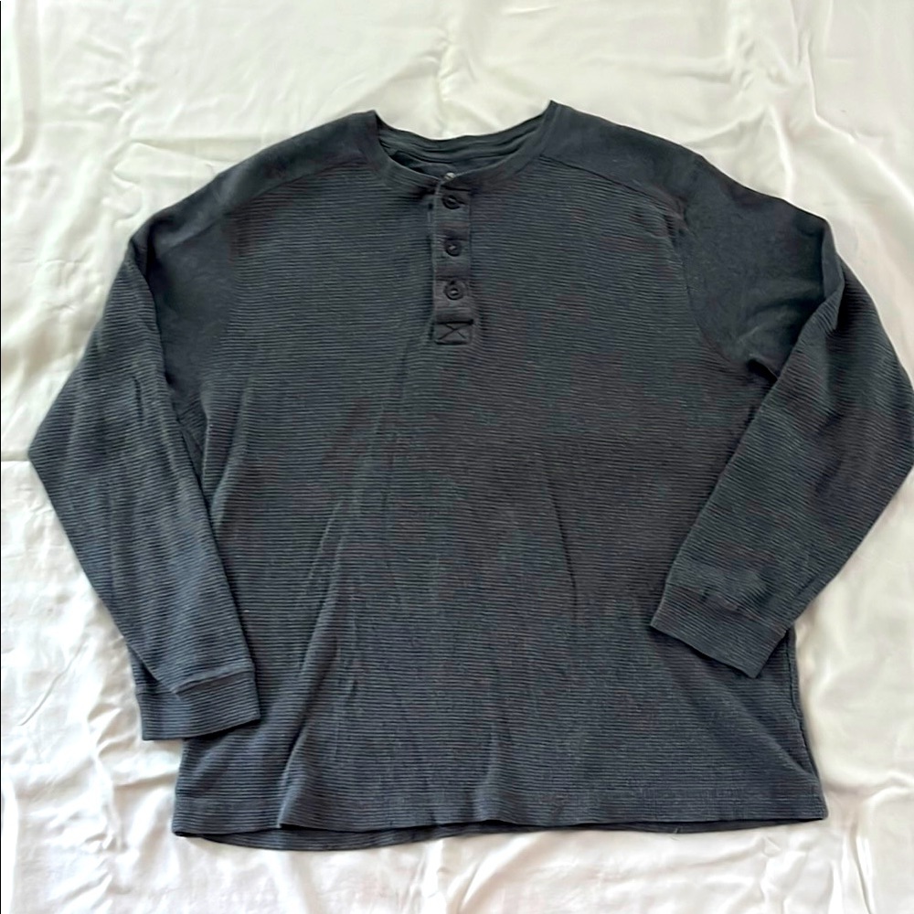 Gander Mountain Guide Series, men’s XL shirt, Guide Series, gray Henley, cotton